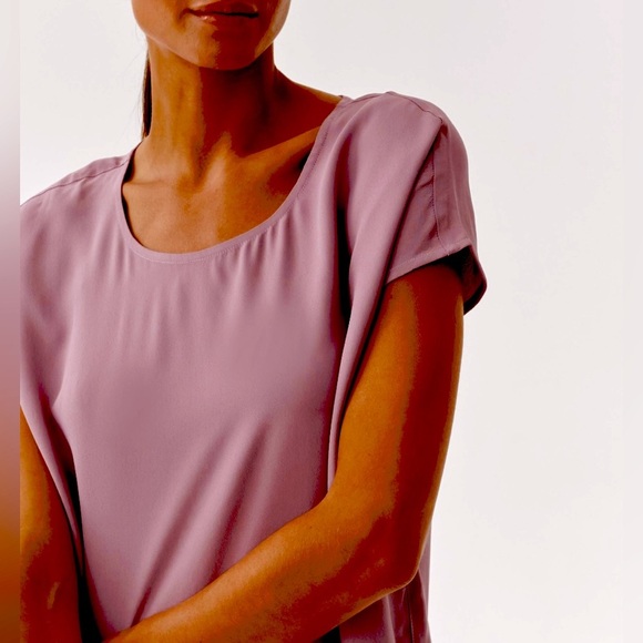 Naked Zebra Dusty Rose backless Short Sleeve Feminine Blouse women's size Small - Picture 1 of 8